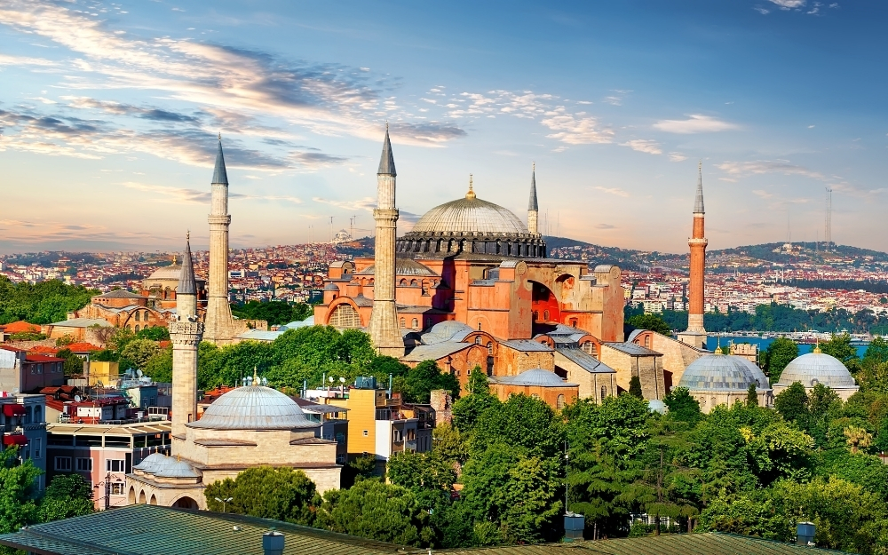 İstanbul’dan Ankara’ya Yolculuk Rehberi: Uçak mı, Otobüs mü?